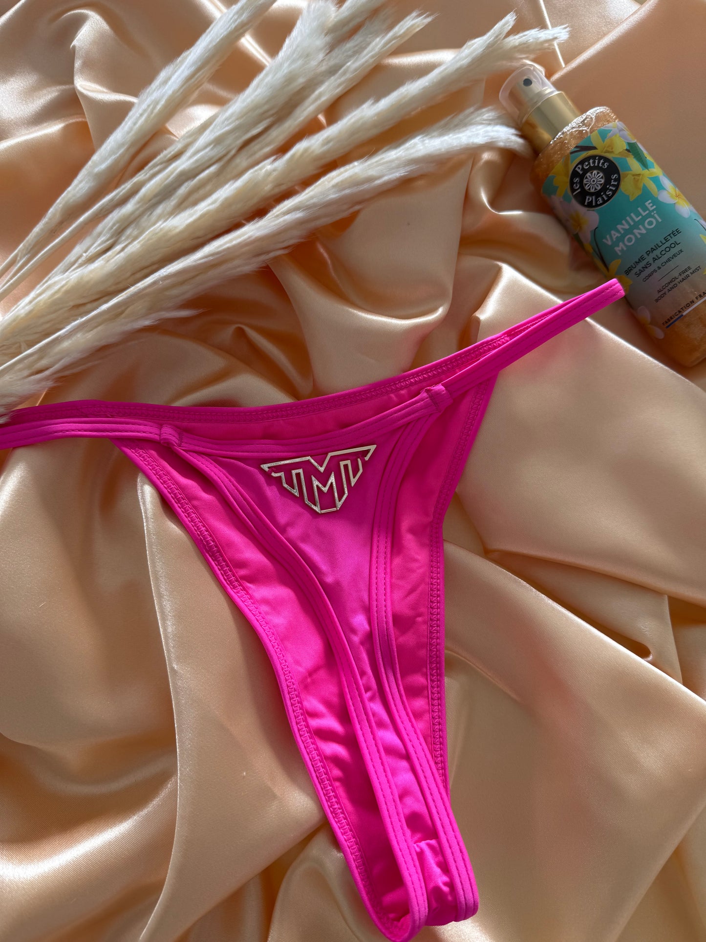 Bas maillot Love-yourself ( TANGA )