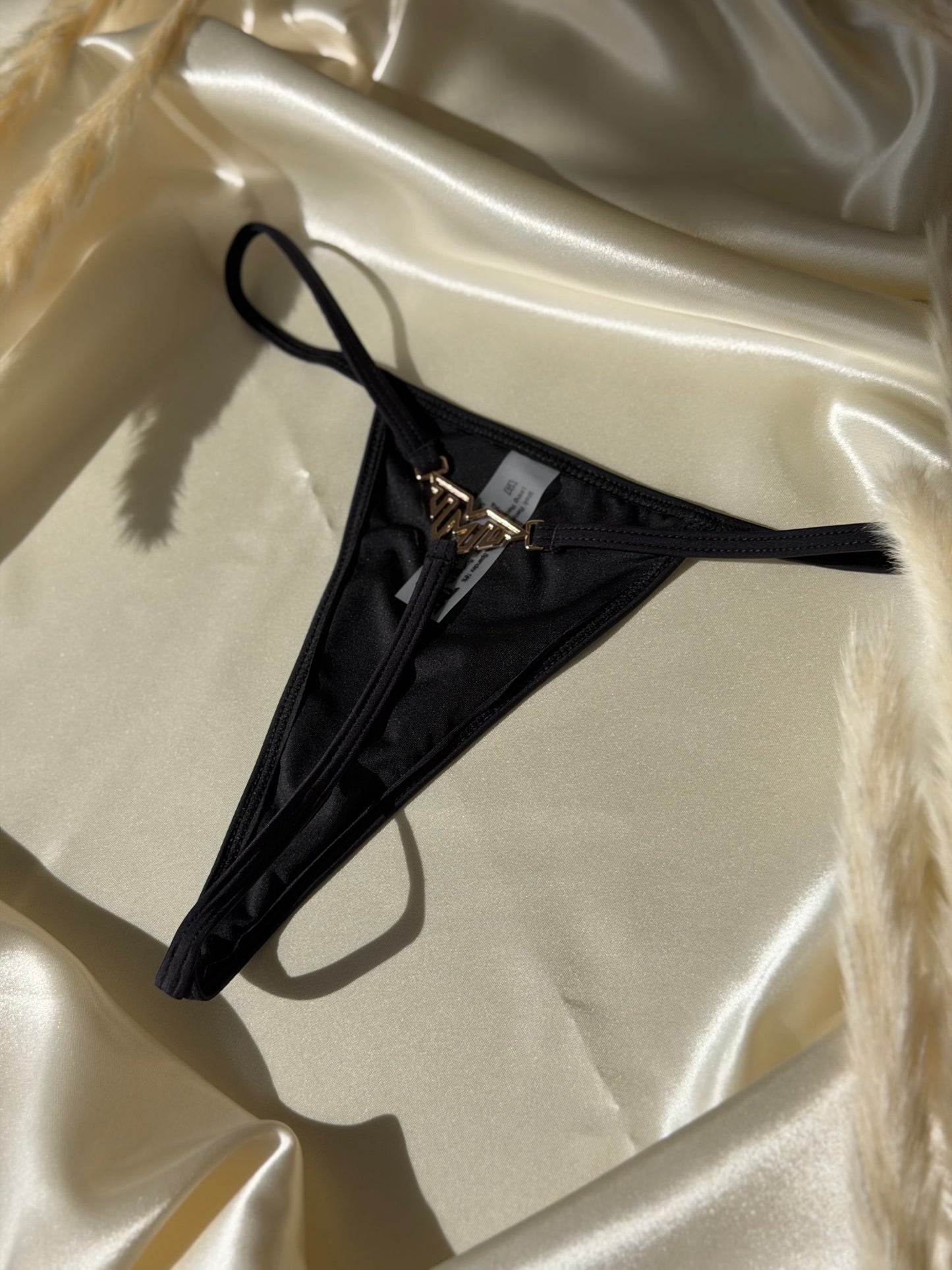 Bas maillot Love-yourself ( T-STRING )